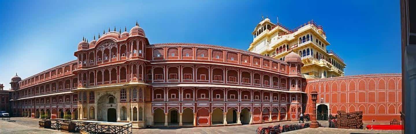 From Delhi: Jaipur Day Trip with Amber Fort & City Palace - Exploring Jaipur on a Day Trip: What to Expect