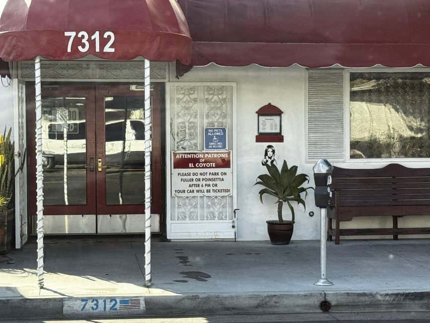 Los Angeles: Manson Family Murders Premium Limo Tour - Discover the Dark Side of Hollywood: The Manson Family Murders Premium Limo Tour