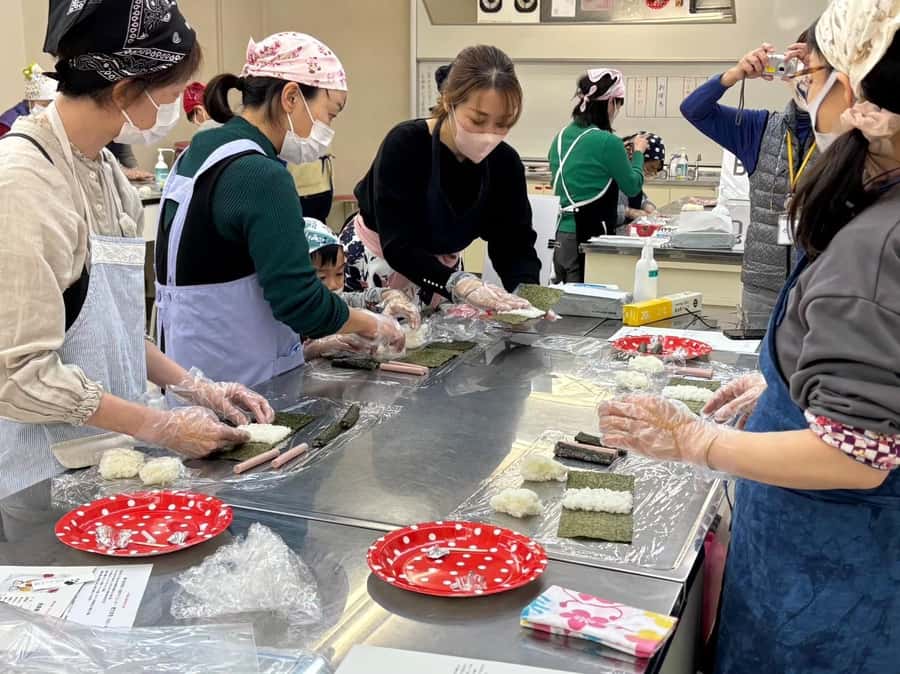 Make Decorative Sushi & Explore Japanese Culture in Fukuoka - Why This Experience Is Worth Considering