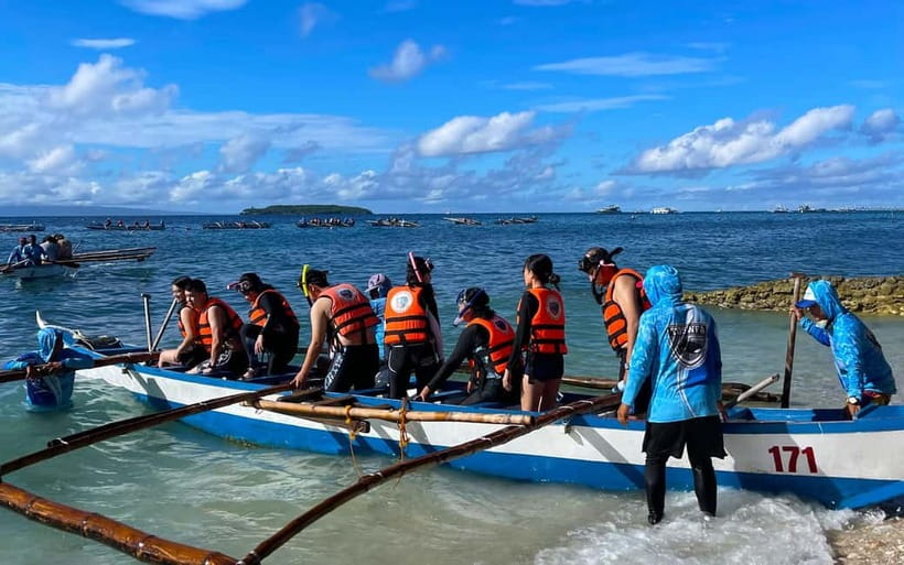 Cebu: Oslob Whale Shark, Tumalog Falls, and Osmeña Peak Tour - FAQs