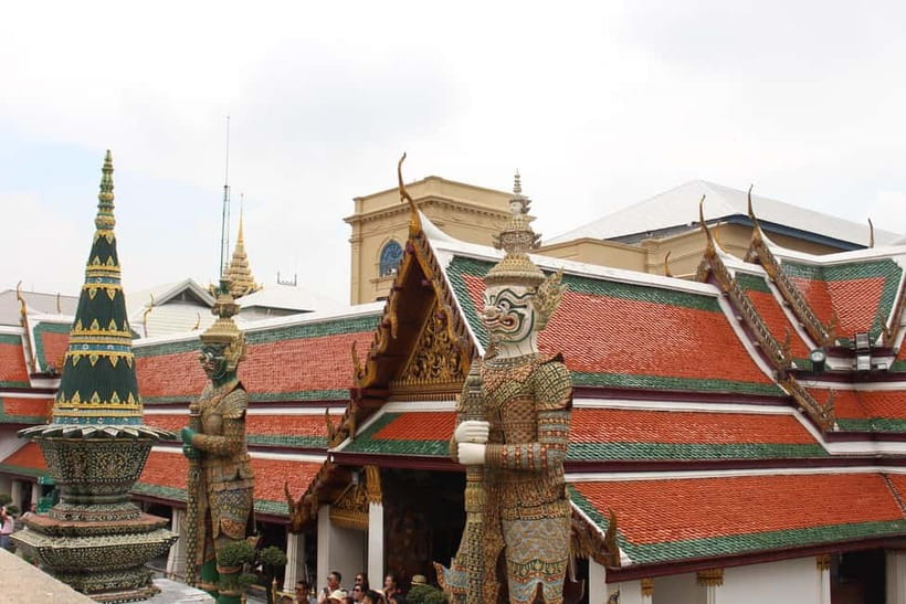 Bangkok: Grand Palace, Wat Pho, Wat Arun Sacred & Local Tour - Authentic Experiences From Past Travelers