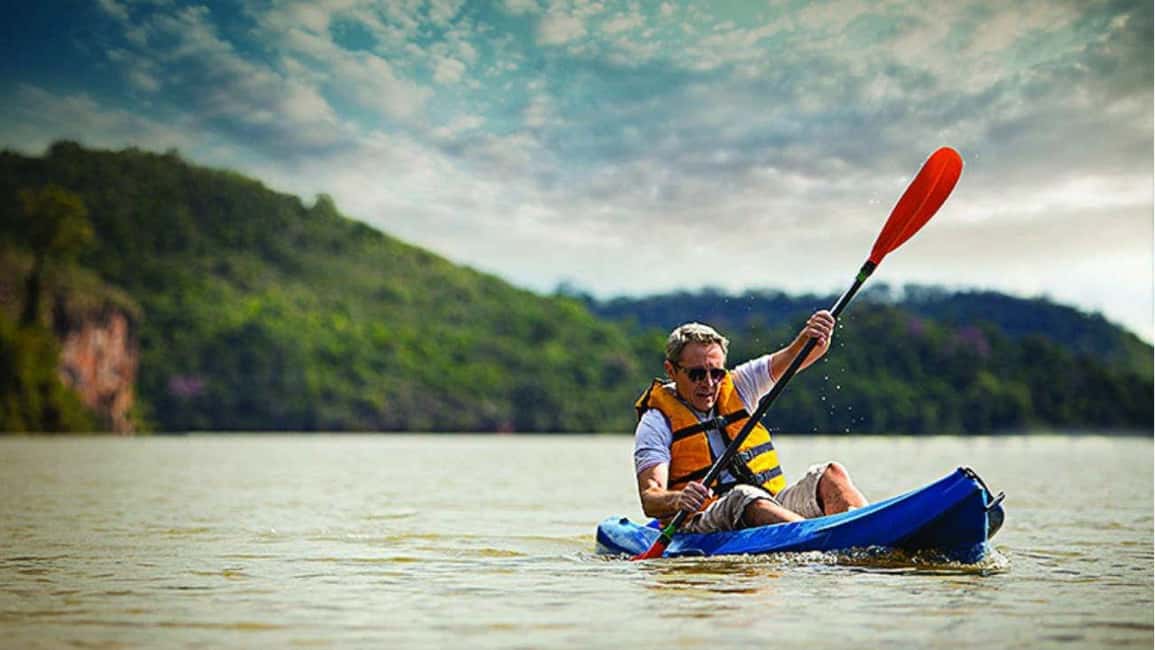 Miches: Laguna El Limón Kayak and Horseback Riding Tour - Comparing Similar Experiences