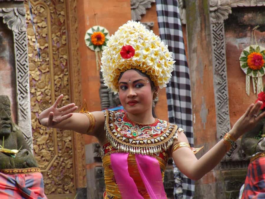 Ubud: Balinese Dance Class with Local Instructor - Good To Know