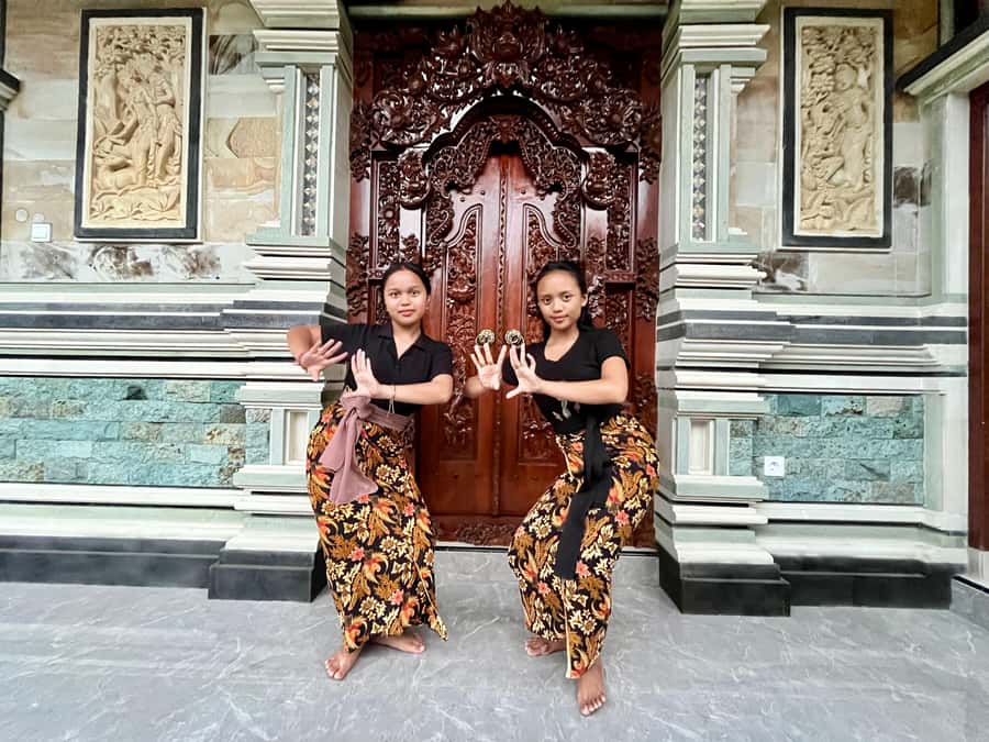 Ubud: Balinese Dance Class with Local Instructor - Authenticity and Value