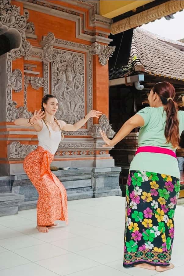 Ubud: Balinese Dance Class with Local Instructor - Practical Details and Tips