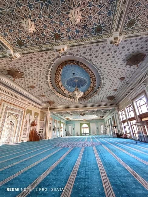 Tashkent: Hidden Gems Walking Tour with Local Snacks - Who Should Book This Tour?