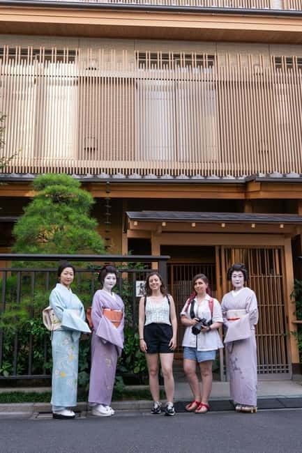 Asakusa: Geisha Performance and Tea House Experience - The Authenticity and Value of the Tour