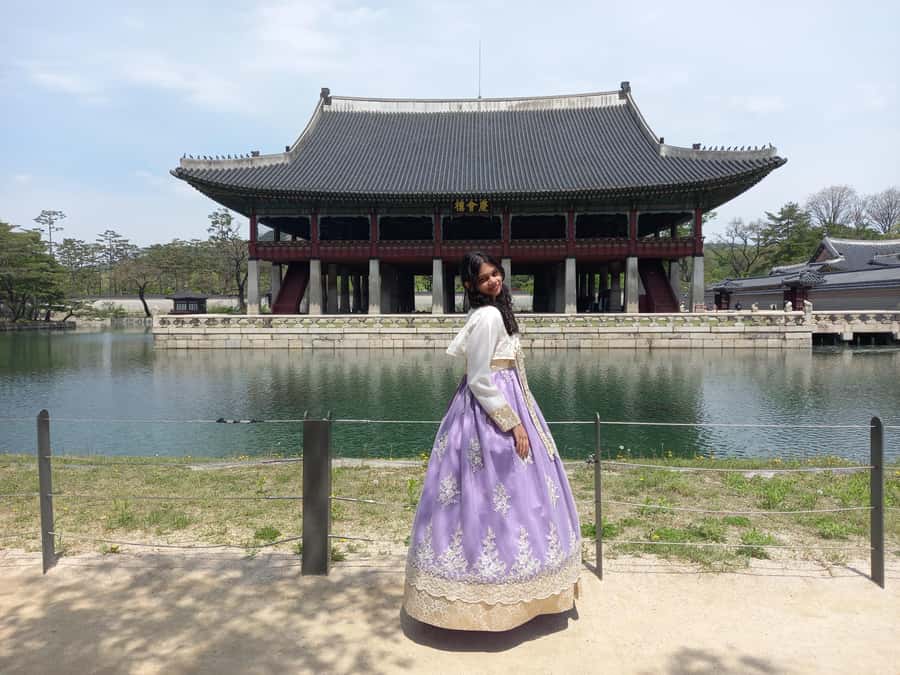Seoul: Gyeongbokgung, Jongmyo Shrine, COEX, Bongeunsa Temple - A Deep Dive into the Seoul Experience
