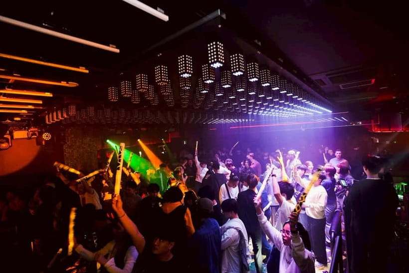 Osaka Dotonbori:GIRAFFE Nightclub Ticket & VIP (For Foreign) - A Balanced Look at the Experience