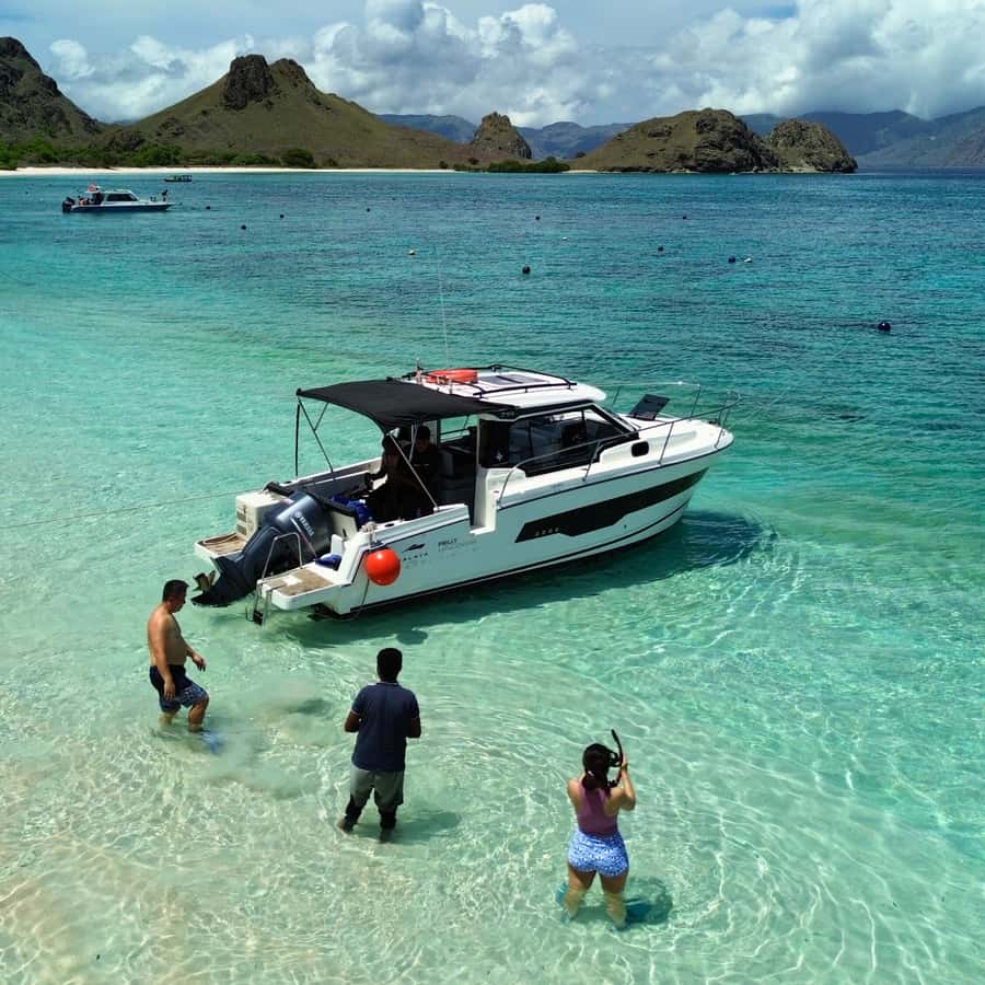 Labuan Bajo: Private Yacht Komodo Islands & Manta Snorkel - Good To Know