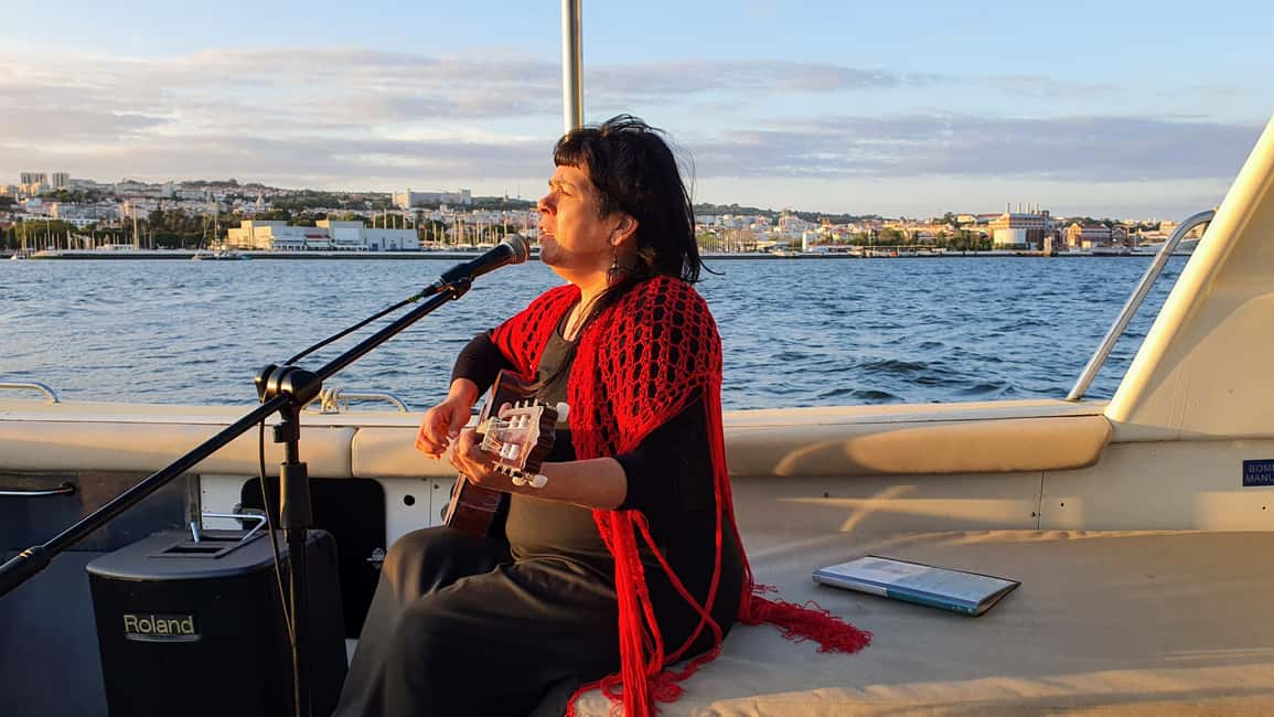 Lisbon: Sunset Boat Tour with live Fado Concert - Who Is This Tour Best Suited For?