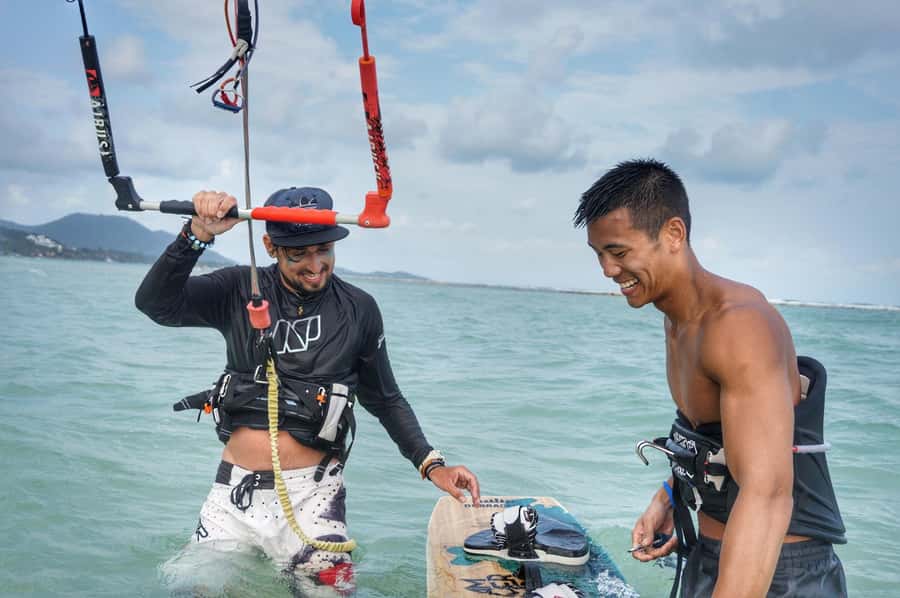 Koh Samui: Beachfront Kitesurfing Lesson with Professionals - Good To Know