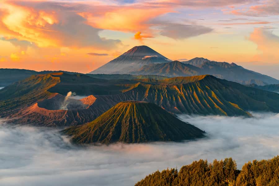 Malang: Mount Bromo Sunrise Tour with Jeep Ride - Key Points