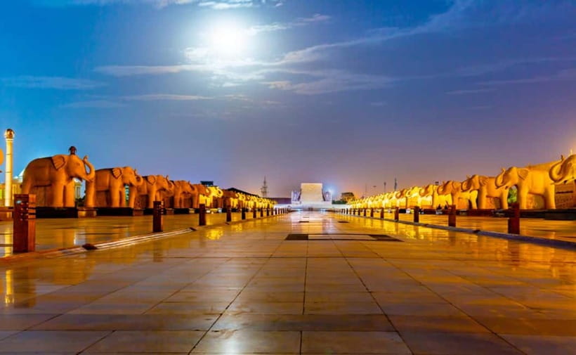 Exploring Lucknow in Nightlights: Guided Tour by Foot - Who Should Consider This Tour?  