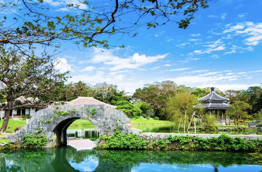 Private shore excursion : Naha Okinawa Shuri Castle & Garden - What You Might Miss