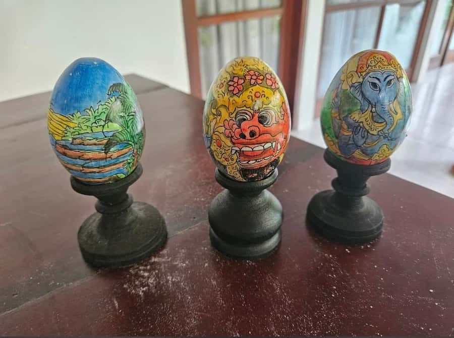 Ubud:Balinese Egg Painting, Canvas, and Canang Sari Offering - Introduction: A Creative Peek into Balinese Culture