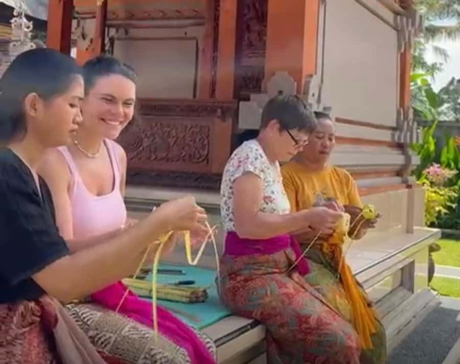 Ubud:Balinese Egg Painting, Canvas, and Canang Sari Offering - The Practical Side: Duration, Pricing, and Reservation