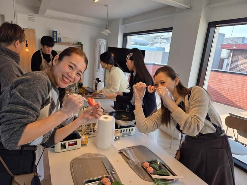 Seoul: Cooking Class and Tour with Michelin-Trained Chef - The Sum Up