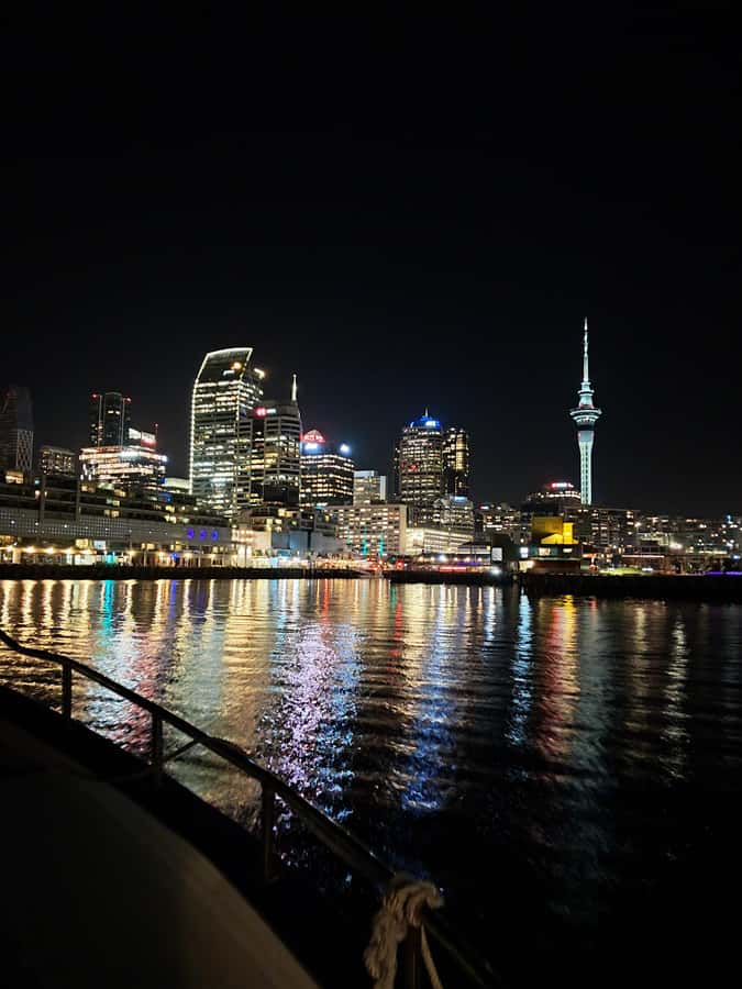 Auckland: Nightlights Harbour Cruise with Canapés and Drink - Final Thoughts