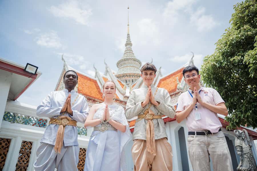 Bangkok: Wat Arun Tour w/ Costume & Coconut Pancake Class - Who Will Love This Tour?