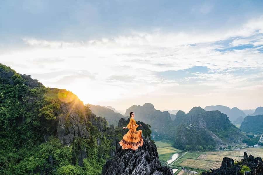 Ninh Binh: Hoa Lu,Trang An, Mua Cave & Bich Dong Scenic Trip - Authentic Local Flavors and Rest