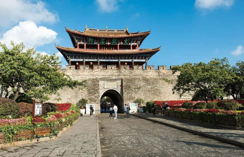 Dali: Chongsheng Temple, Xizhou, & Erhai Lake Tour - A detailed look at what to expect