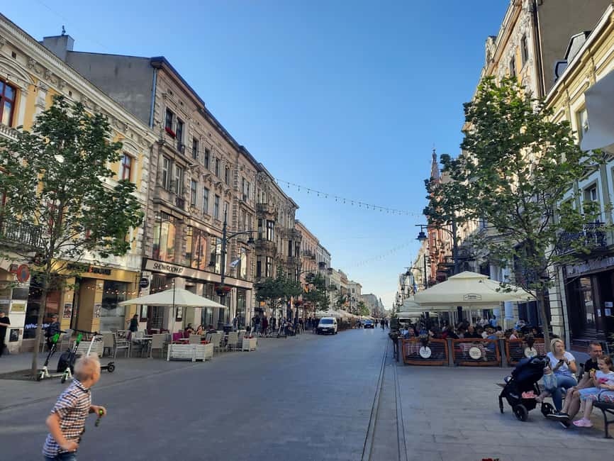 Lodz: Standard Walking Tour  2 Hours of Urban Stories - Discovering Lodz: A 2-Hour Urban Journey