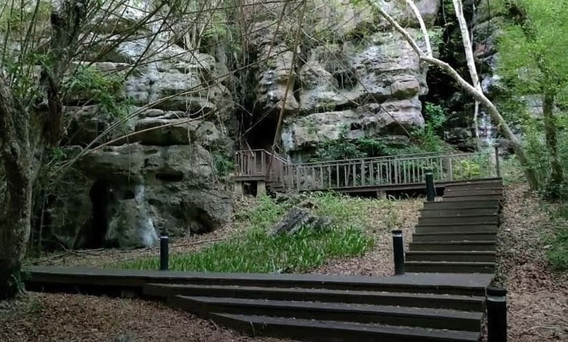 Labuan Bajo: Rangko Cave & Batu Cermin Cave and Sylvia Hill - Good To Know