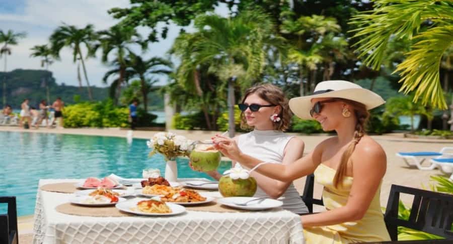 Phuket:Phi Phi, Bamboo, Maiton, Maya Speed Catamaran Tour - Why Choose This Tour?