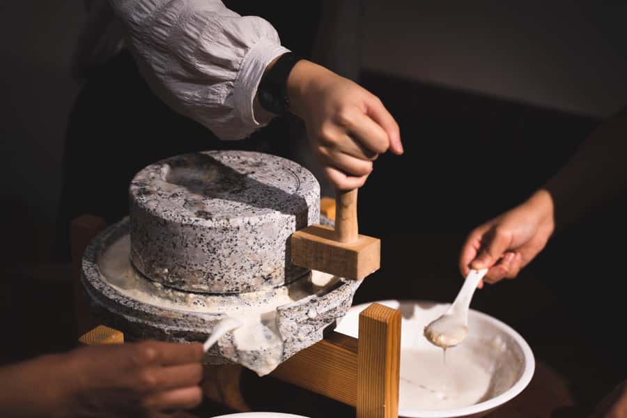 Chengdu: Tofu Cooking Class with Market Visit and Drinks - FAQs