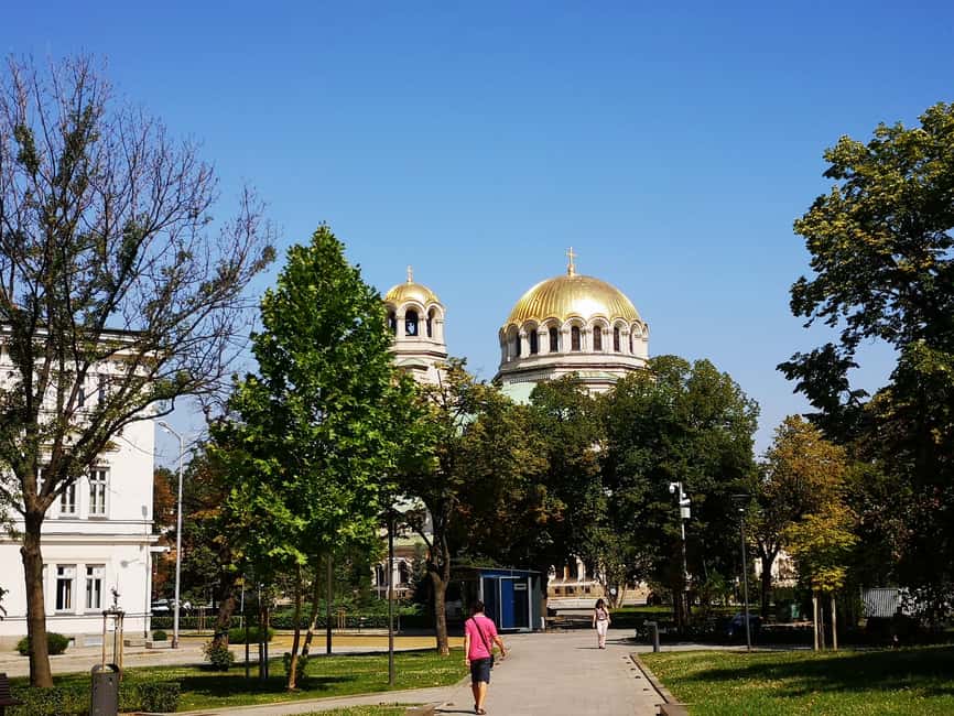 Sofia along its shady streets - Key Points