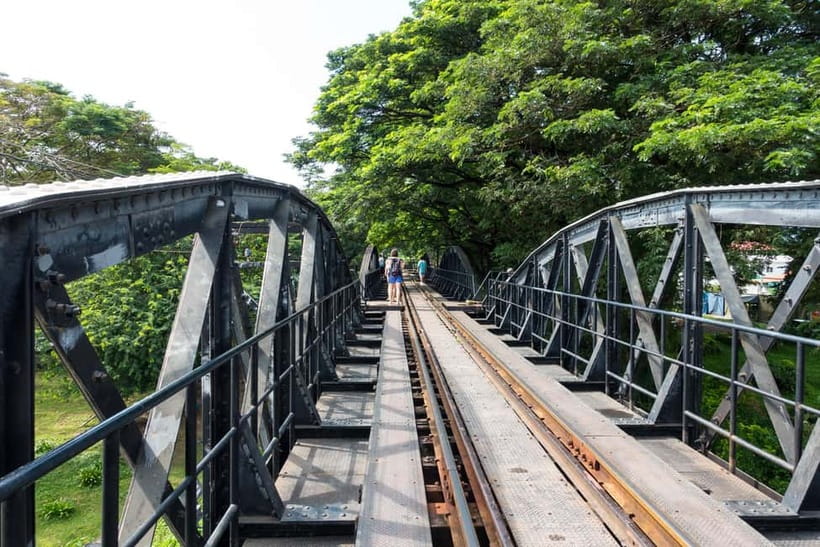 BKK: Damnoen Floating Market, Maeklong Rail & River Bridge - An In-Depth Look at the Itinerary