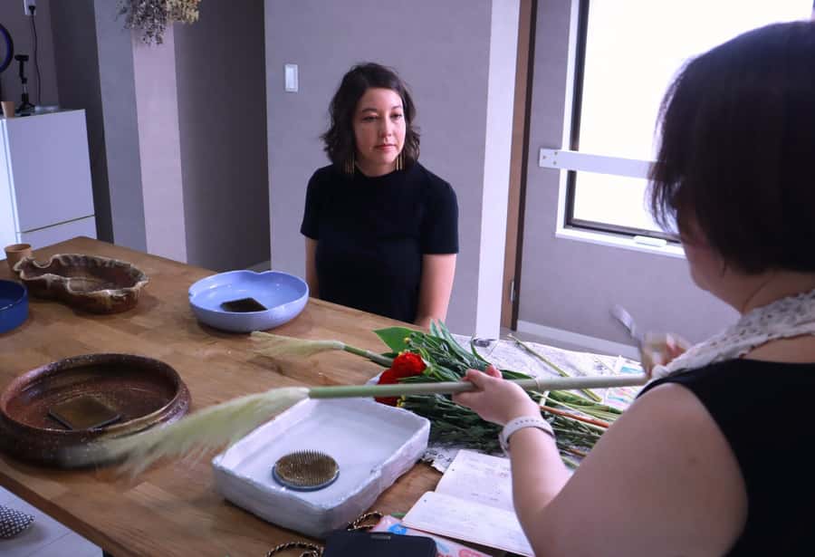 Learn the spirit of Japan through Ikebana and tea in Osaka - Why This Experience Offers Great Value