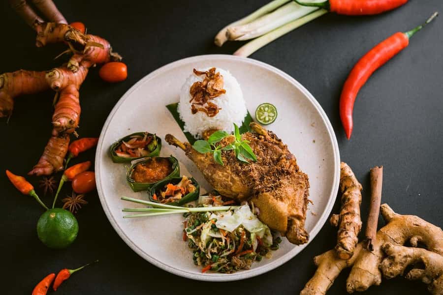 Ubud: Kemangi Resto Riverfront Dining Experience E-Voucher - The Setting and Location