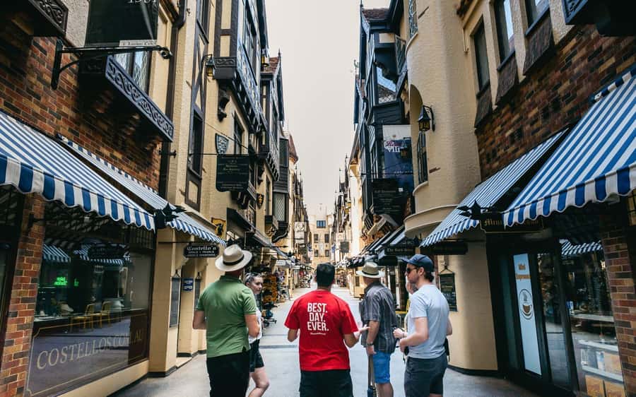 Perths Premier Pathways: Laneways, Art & Local History Walk - Exploring Perth’s Hidden Corners