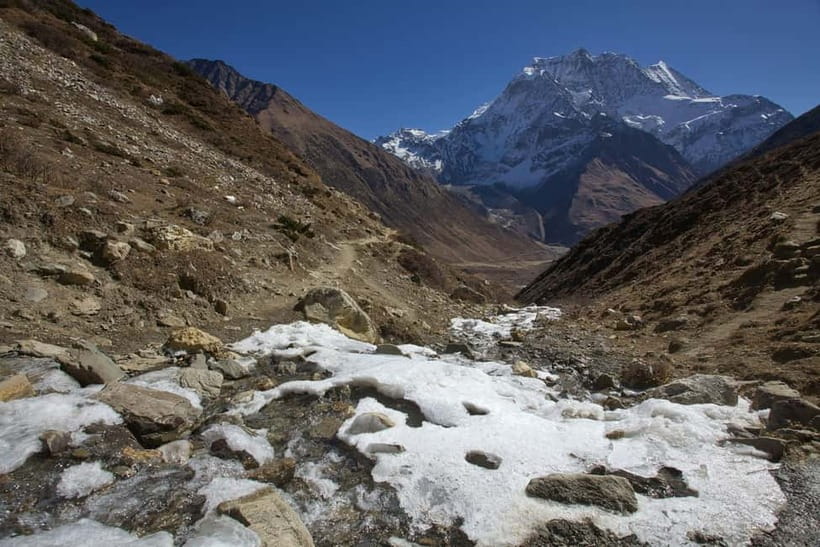 Manaslu Circuit: 9-Day Guided Trek with Accommodations - Key Points