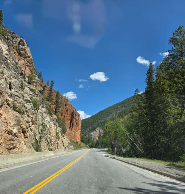 Soak & Explore: Radium Hot Springs and Kootenay Park Tour - Detailed Itinerary Breakdown