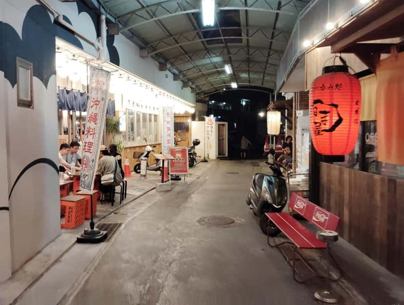 Naha: KokusaiDori to Makishi  A Night of Local Izakayas - Key Points