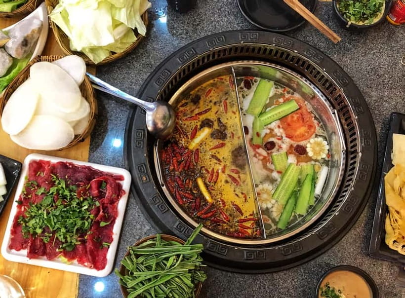 Chongqing: Hotpot Lunch & Teahouse Experience - Exploring the Experience in Depth