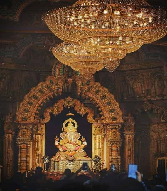 Pune: Sacred Sites Walking Tour of Old City with Snacks - Why This Tour Offers Great Value  