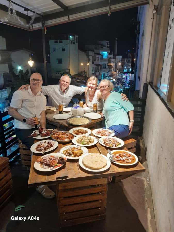 Colombo Express Street Food Tour with 10 + Tastings - Good To Know