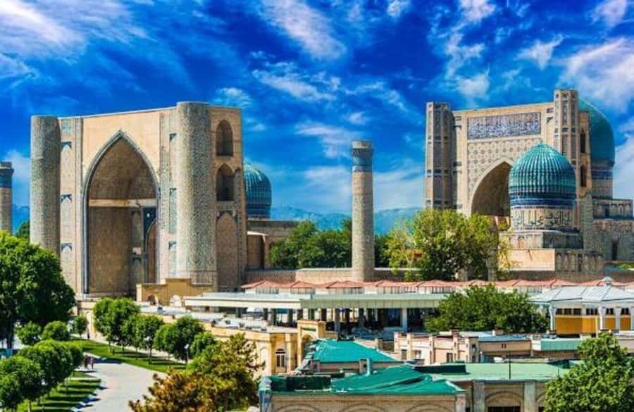 Samarkand: Walking Tour with Street Food Tasting - Exploring the Heart of Samarkand: The Itinerary in Detail