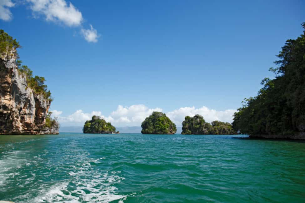 Punta Cana: Scenic Adventure to Montaña Redonda - Exploring Los Haitises National Park: Nature and History