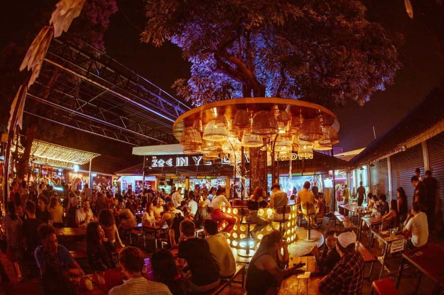 Chiang Mai: Nightlife Walking Tour with Rooftop Views - Corner Bistro: The Backpacker Party Spot