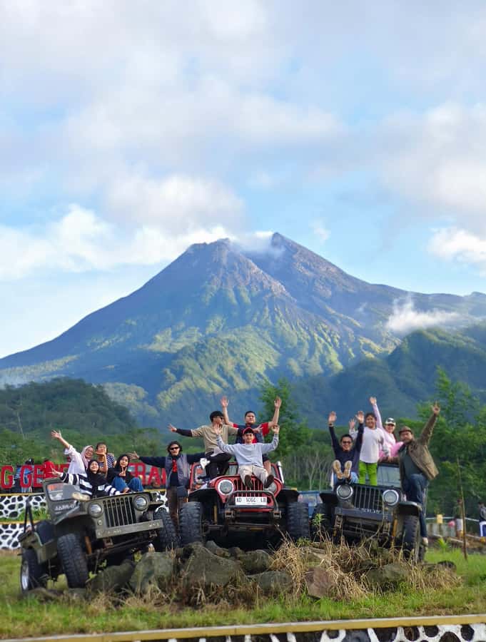 Yogyakarta: Merapi Jeep & Magelang Rafting - Why This Tour Works