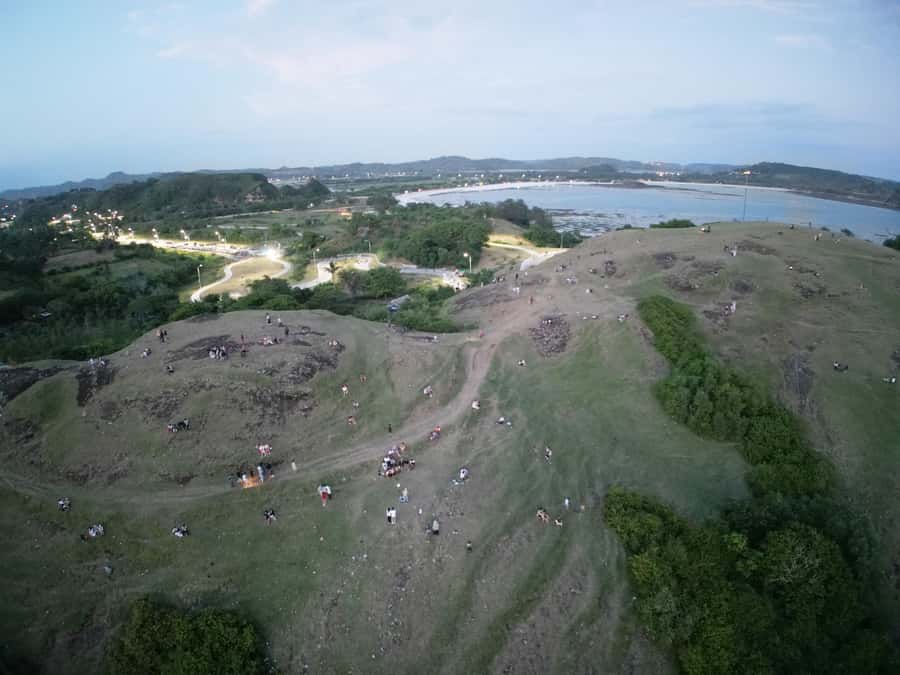 Lombok: Benang Stokel and Kelambu Falls Tour & Beach Sunset - Relaxing on Tanjung Aan Beach