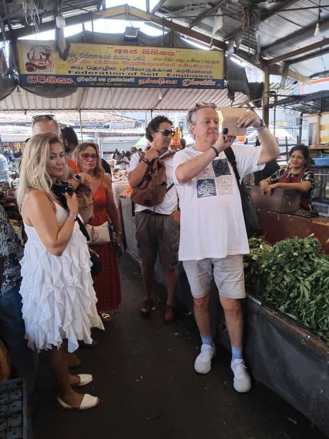 Walk Through Colombos History and Culture - Exploring Colombo’s Hidden Corners and Main Attractions