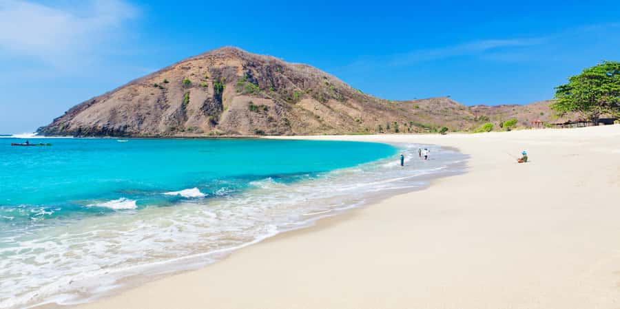 Mandalika, Lombok: Beach Hopping Tour & Sasak Traditions - Price & Value