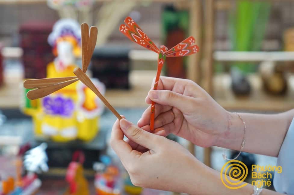 Hanoi: Hand Fan Village and Bamboo Dragonfly Village & Lunch - Discovering Thach Xa Village: The Art of Bamboo Dragonflies