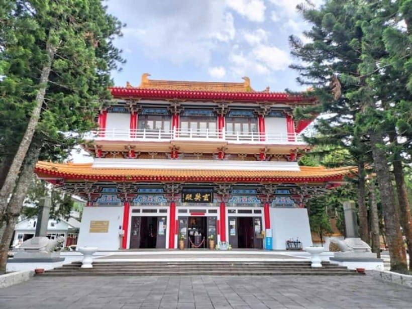 From Taipei: Sun Moon Lake, Temples and Tea Factory Day Trip - Who Will Love This Tour?